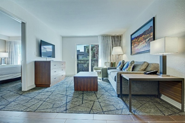 Desert Rose Resort image 7